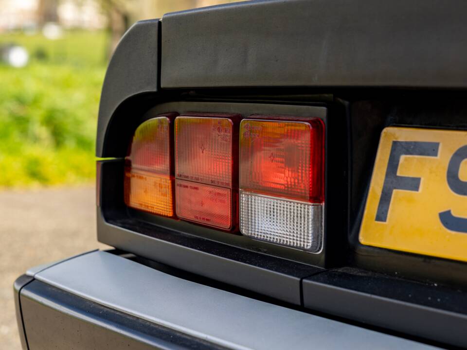 Afbeelding 7/50 van Alfa Romeo 2.0 Spider (1989)