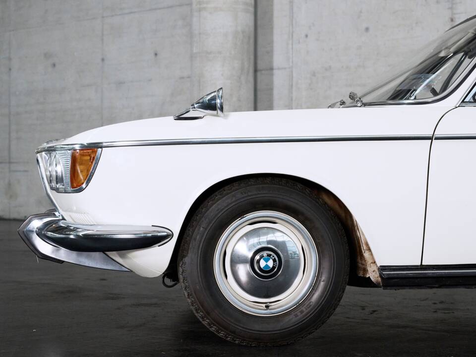 Bild 6/50 von BMW 2000 CS (1971)
