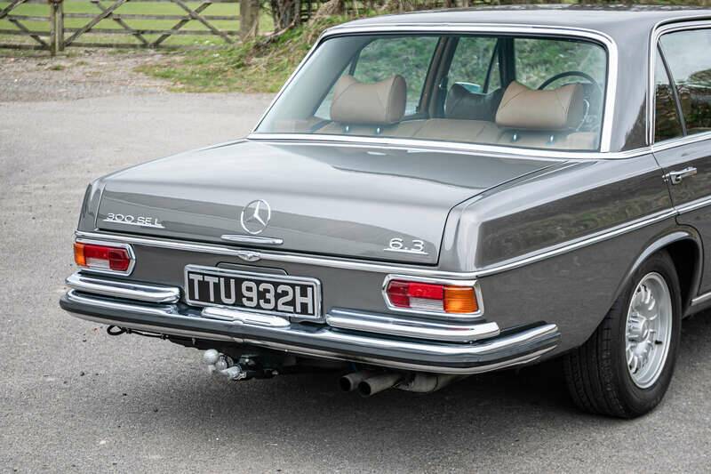 Image 36/36 of Mercedes-Benz 300 SEL 6.3 (1970)
