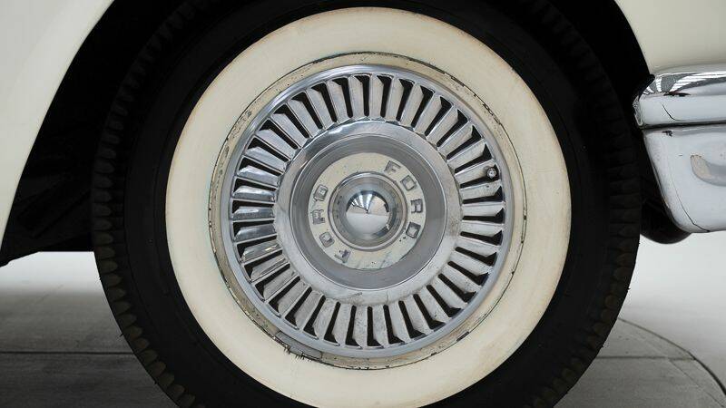 Imagen 11/15 de Ford Thunderbird (1956)