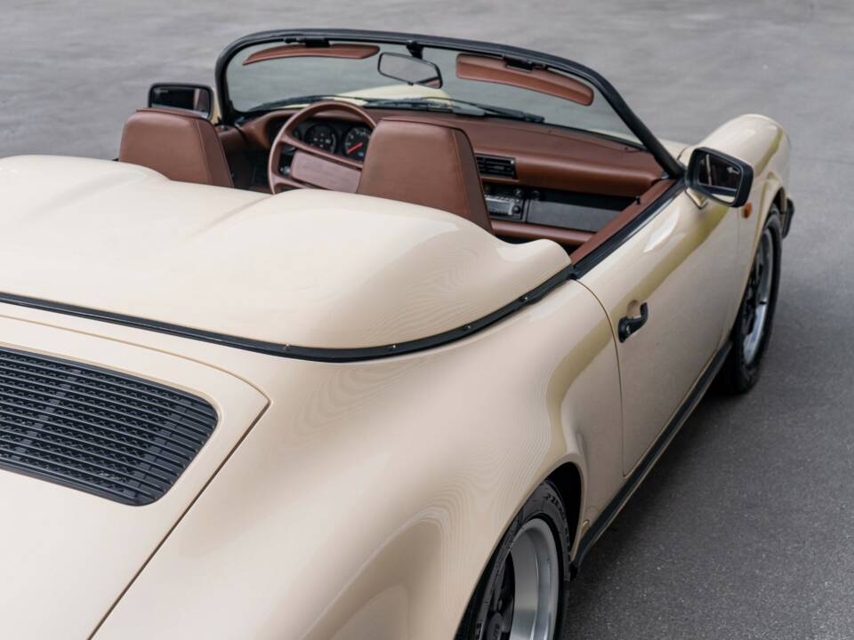 Bild 18/41 von Porsche 911 Speedster 3.2 (1989)