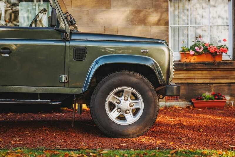 Bild 32/50 von Land Rover Defender 110 (2005)