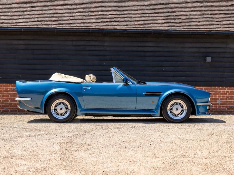 Afbeelding 3/40 van Aston Martin V8 Vantage Volante X-Pack (1989)