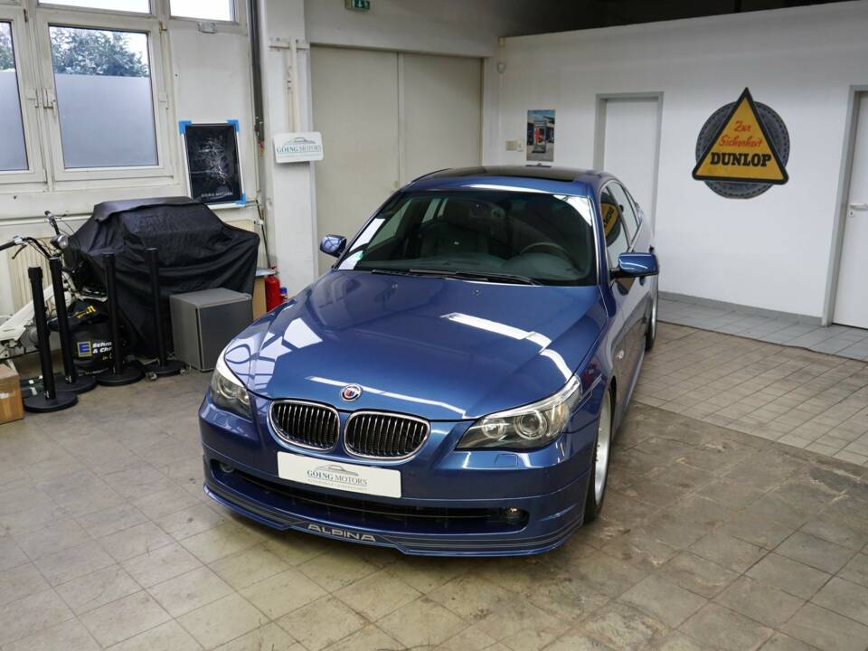 Image 8/45 of ALPINA B5 (2005)