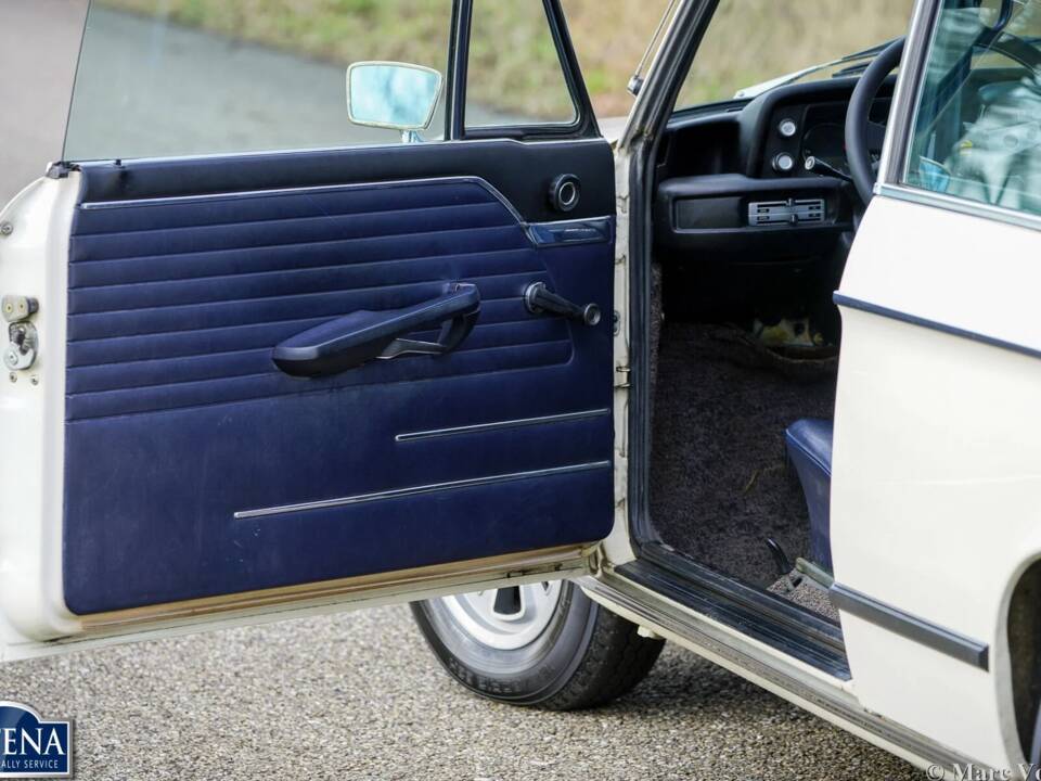 Bild 22/35 von BMW 2002 tii (1973)