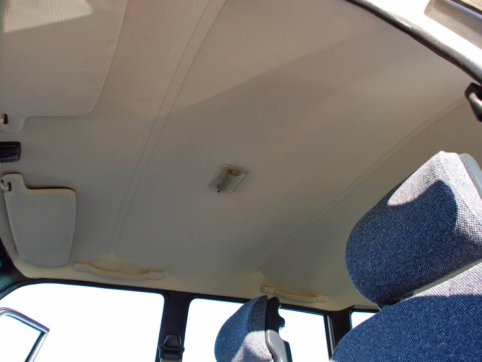 Afbeelding 30/45 van Volvo 245 GL (1991)