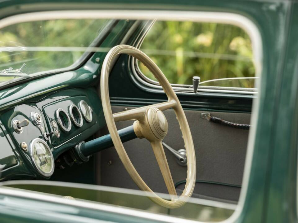 Image 27/50 of Lancia Ardea (1949)