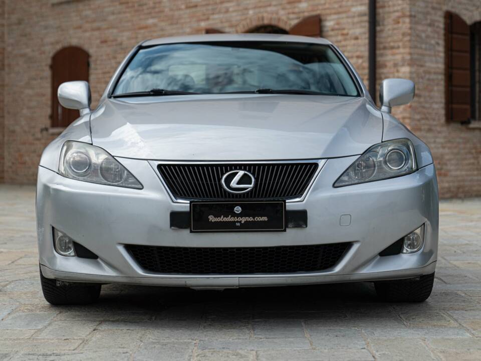 Afbeelding 3/50 van Lexus IS 220d (2006)