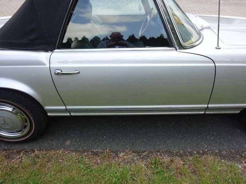 Bild 21/30 von Mercedes-Benz 280 SL (1970)
