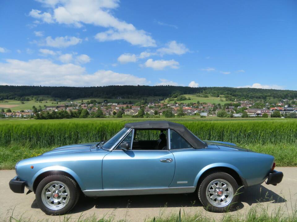 Imagen 4/23 de FIAT Pininfarina Spidereuropa (1982)