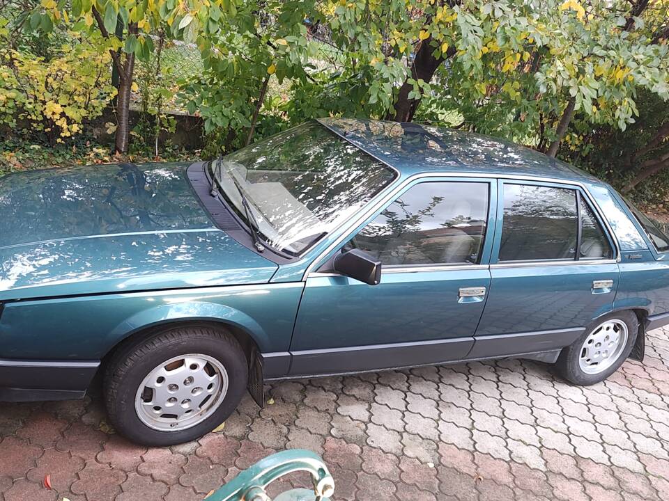 Bild 29/31 von Renault R 25 V6 (1984)