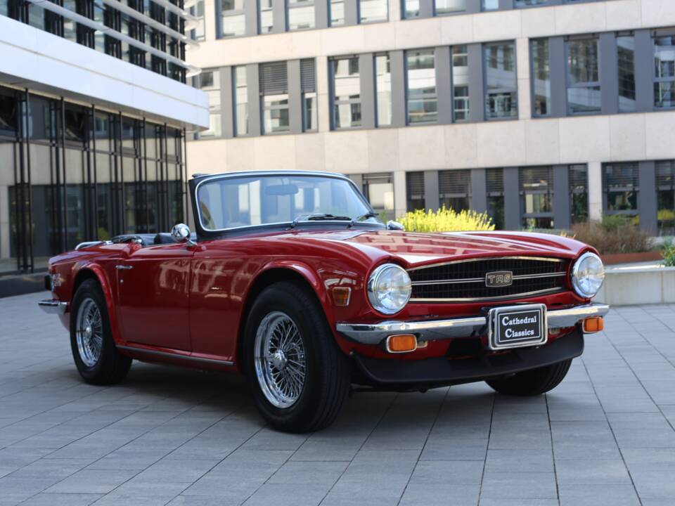 Image 44/49 of Triumph TR 6 (1976)