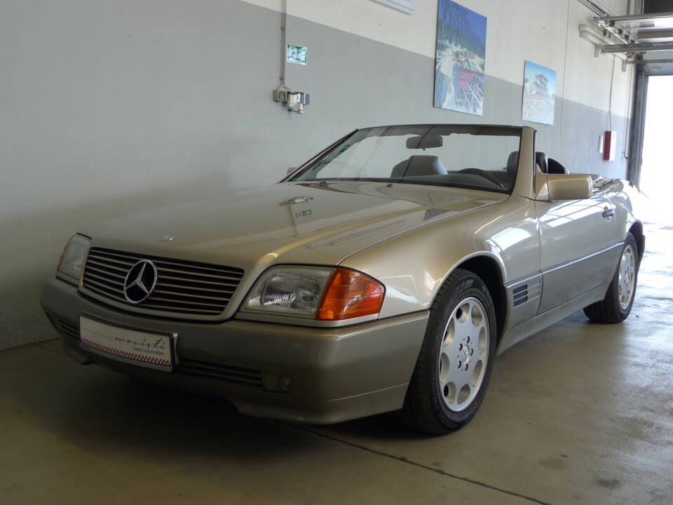 Image 27/41 of Mercedes-Benz 300 SL (1991)