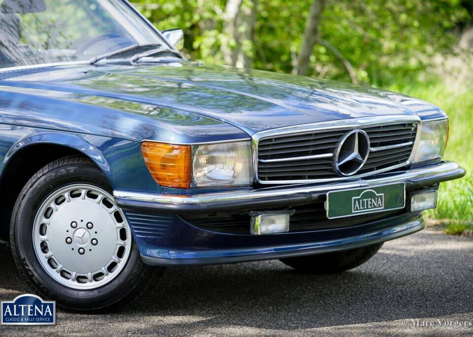 Image 5/45 of Mercedes-Benz 300 SL (1986)