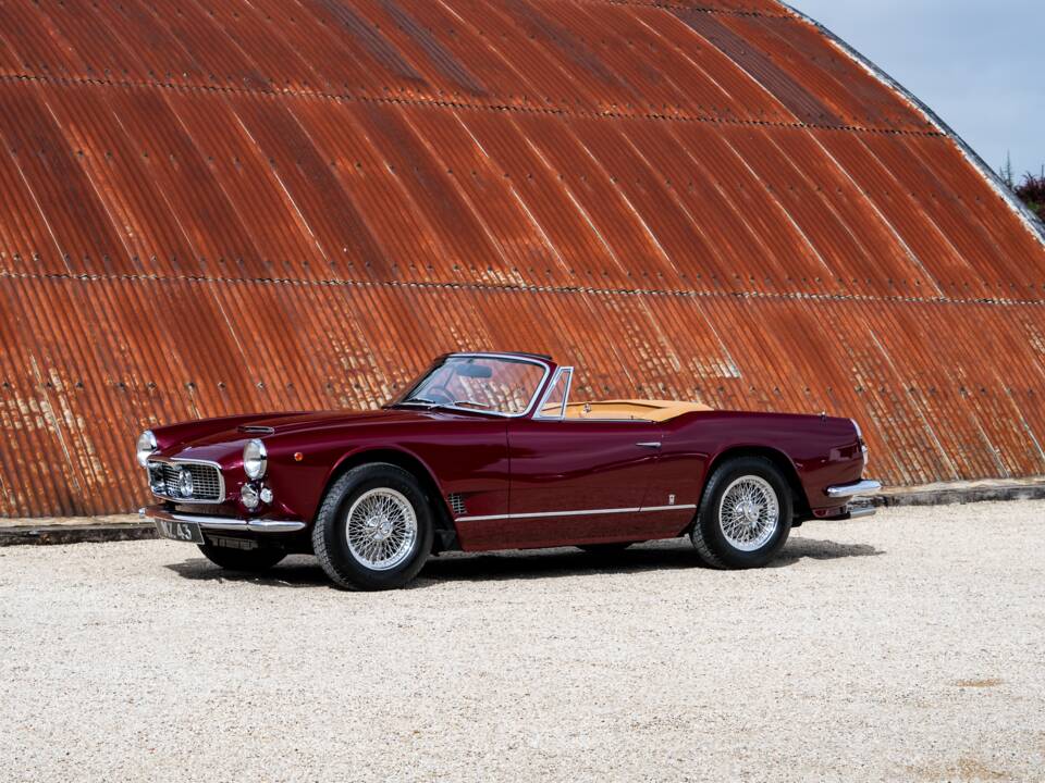 Image 1/51 of Maserati 3500 GTI Spyder Vignale (1963)