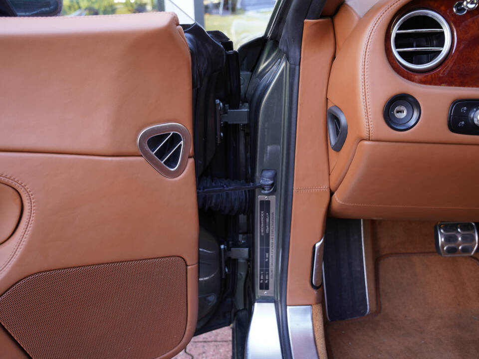Afbeelding 30/50 van Bentley Continental GT (2005)