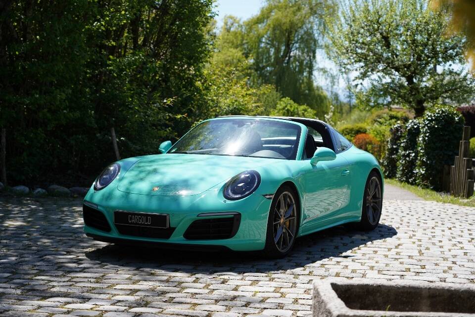 Image 4/14 de Porsche 911 Targa 4S (2016)