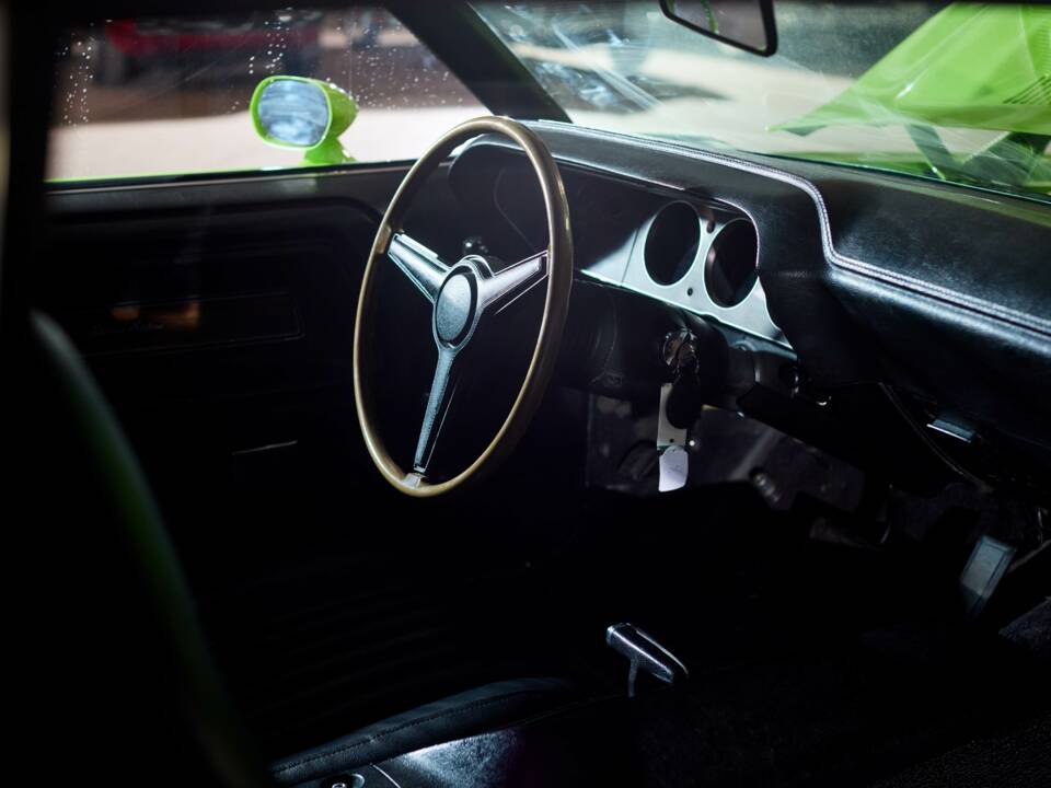Immagine 41/71 di Dodge Challenger R/T (1970)