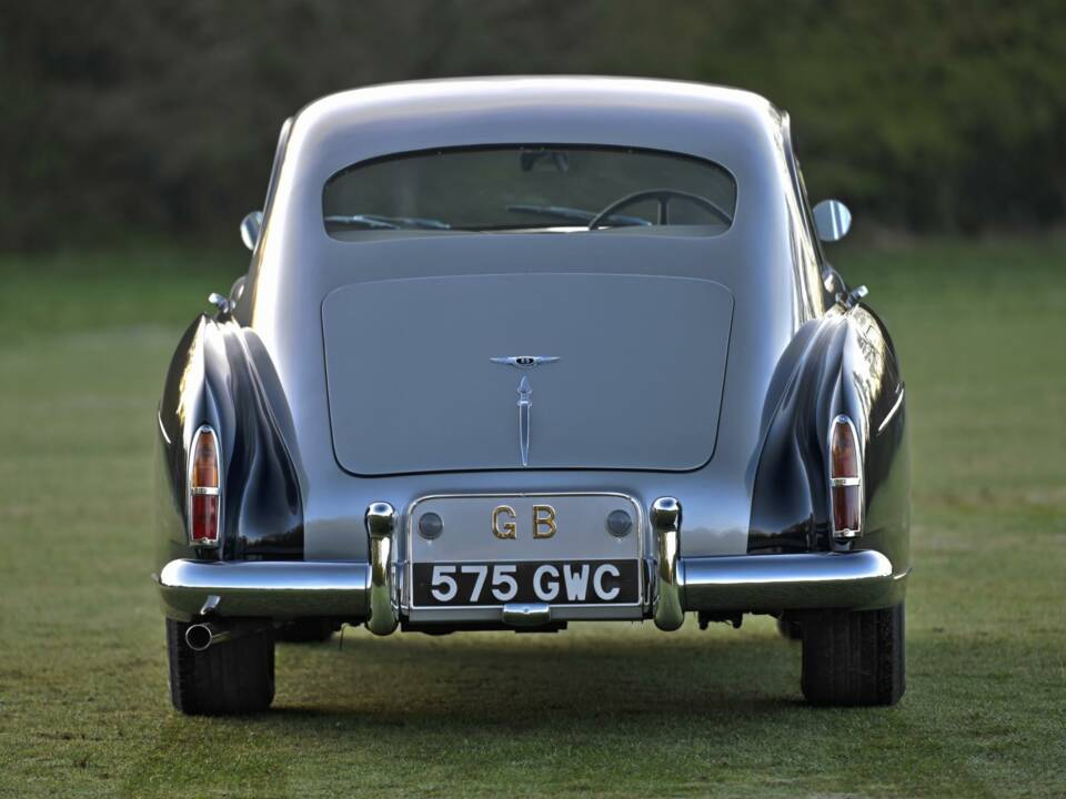 Immagine 15/50 di Bentley S 1 Continental (1955)