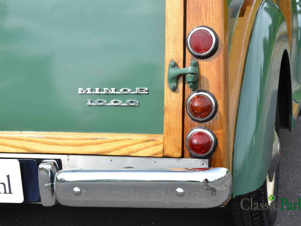 Image 42/50 of Morris Minor 1000 Traveller (1964)