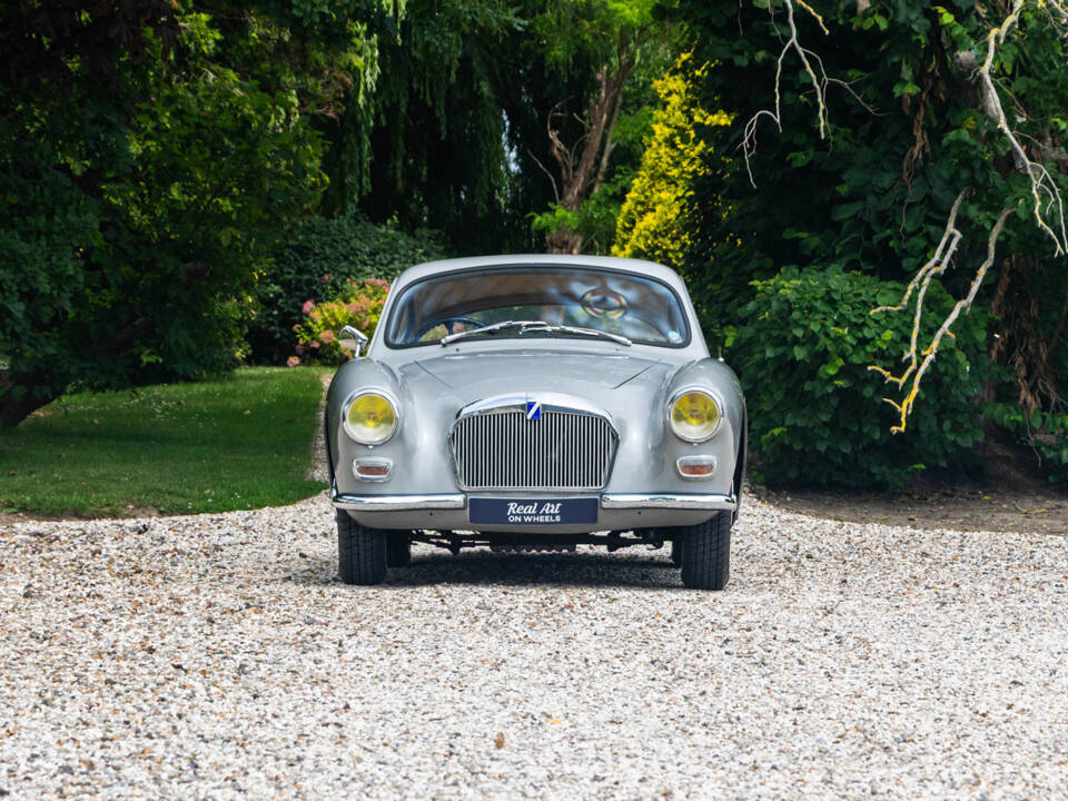 Immagine 3/15 di Talbot-Lago 2500 Coupé T14 LS (1957)
