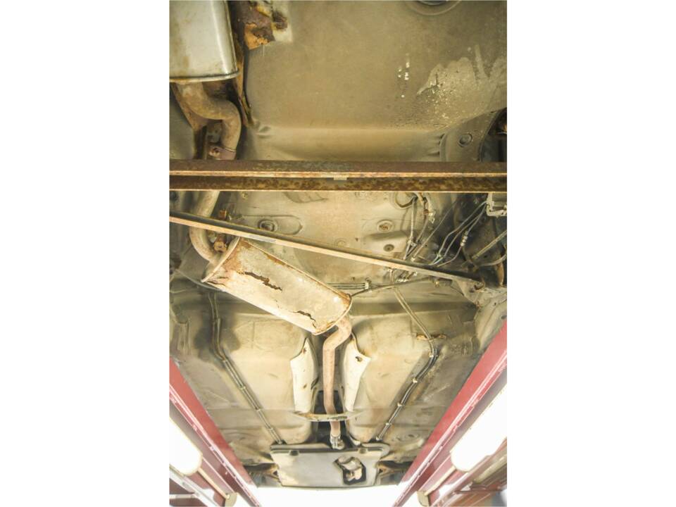 Immagine 50/50 di Audi 80 quattro  -  1.8S (1987)
