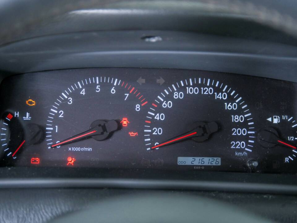 Bild 16/30 von Toyota Corolla 1.6 VVT-i (2005)