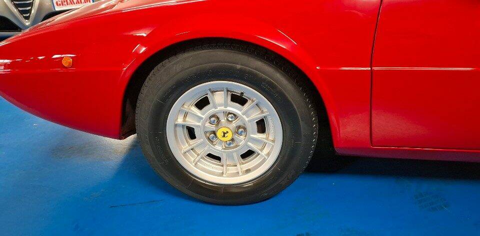 Image 26/45 of Ferrari Dino 208 GT4 (1976)
