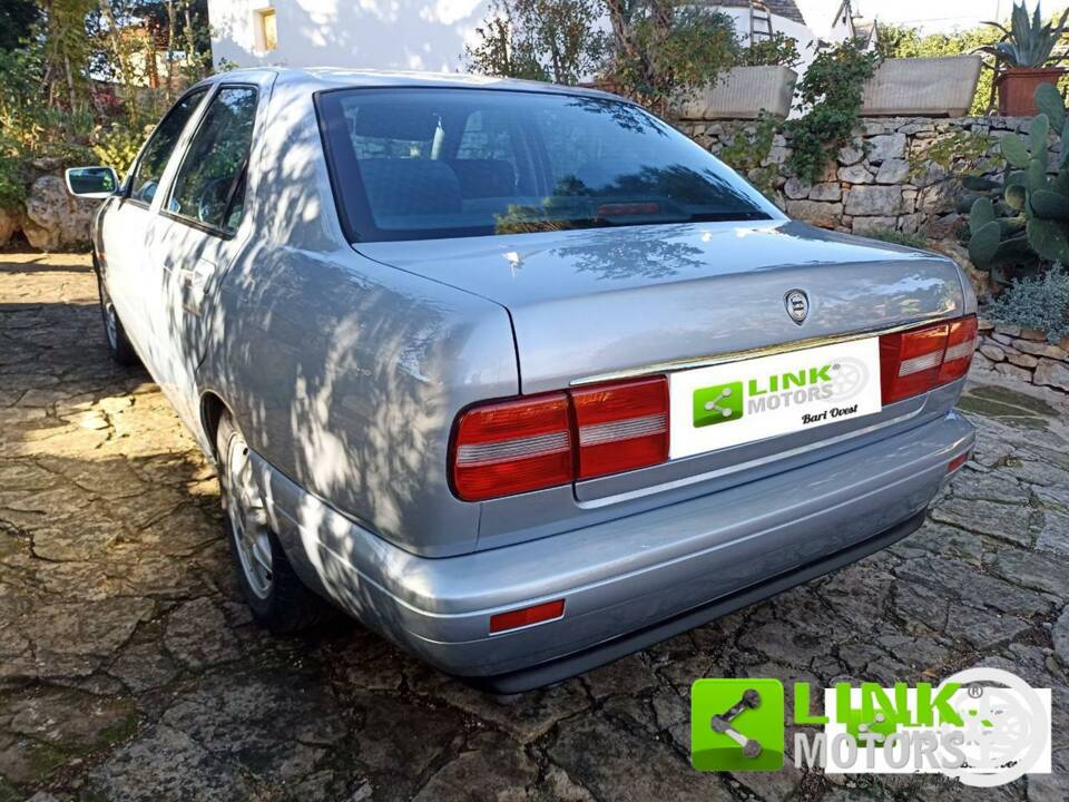 Imagen 10/10 de Lancia Kappa 2.0 t (1999)