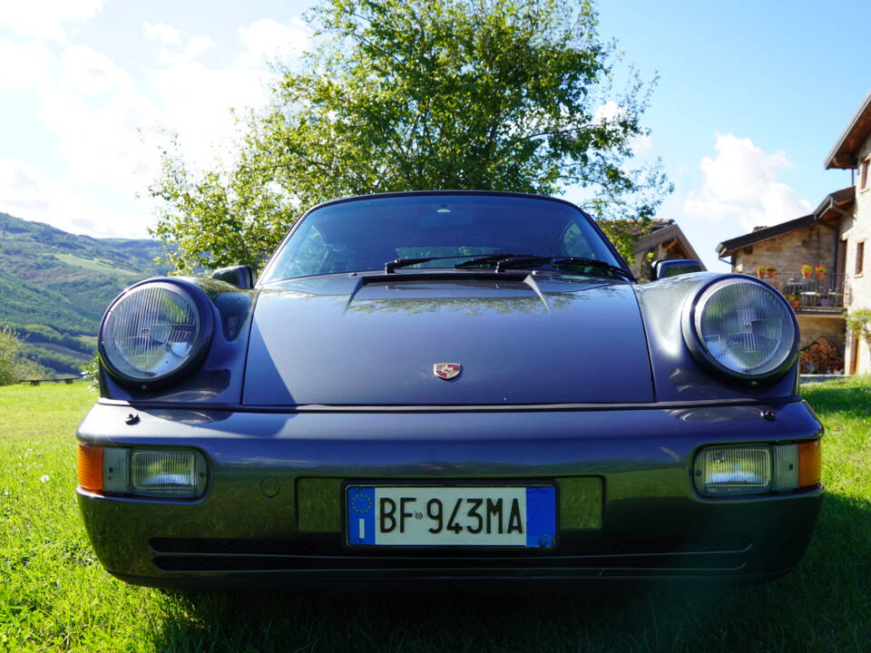 Image 4/52 de Porsche 911 Carrera 4 (1990)