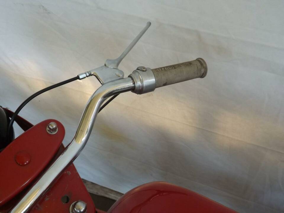 Image 12/44 of Moto Guzzi Cardellino 75 (1957)