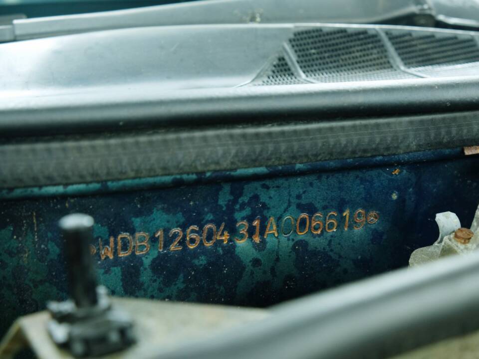 Bild 13/50 von Mercedes-Benz 380 SEC (1983)