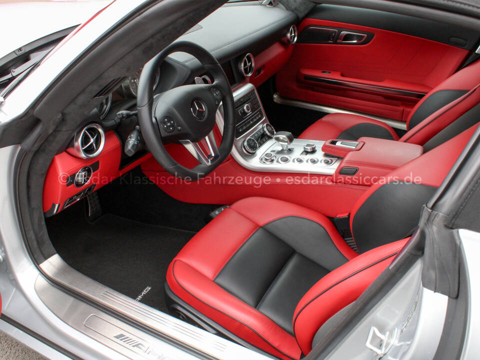 Afbeelding 10/36 van Mercedes-Benz SLS AMG Roadster (2012)