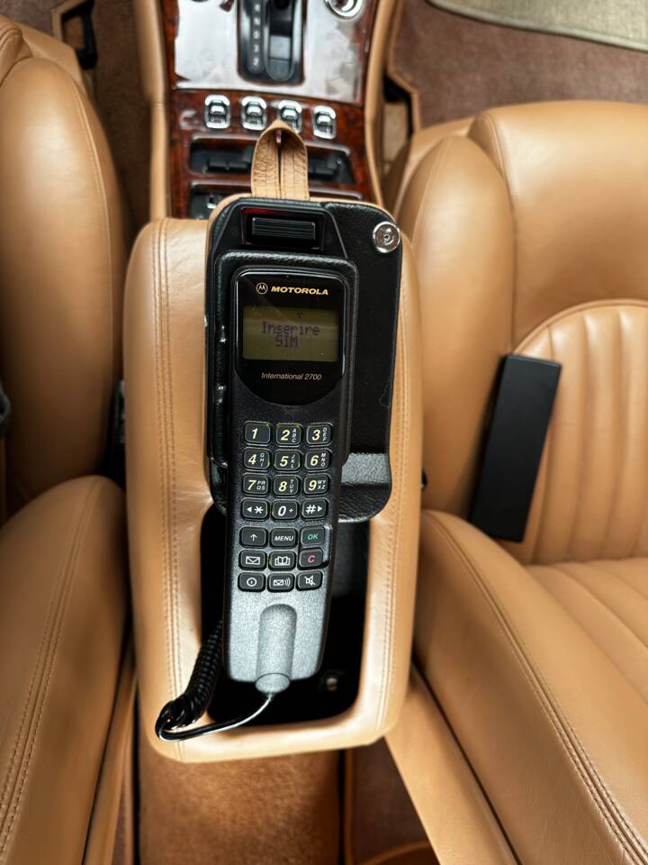 Image 43/44 of Bentley Arnage Green Label (2000)