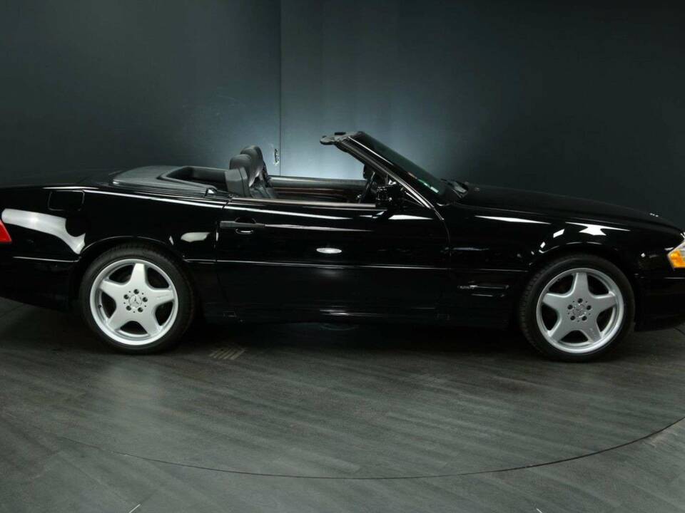 Imagen 9/30 de Mercedes-Benz SL 500 (1998)