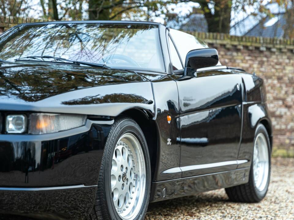 Imagen 34/50 de Alfa Romeo RZ (1994)