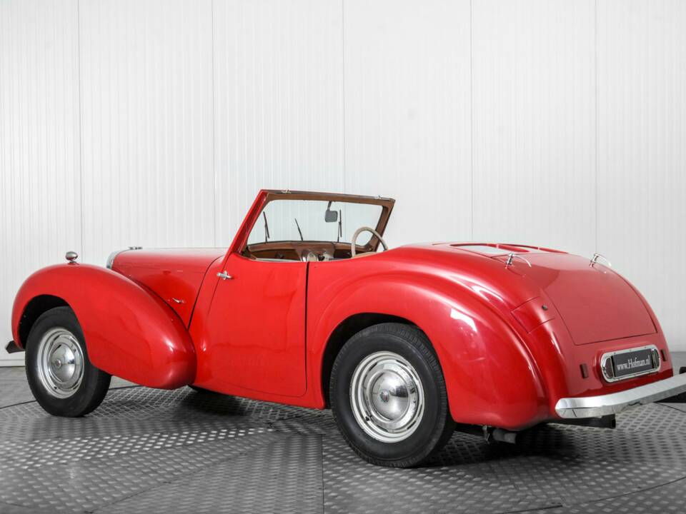 Image 6/50 of Triumph 1800 Roadster (1947)