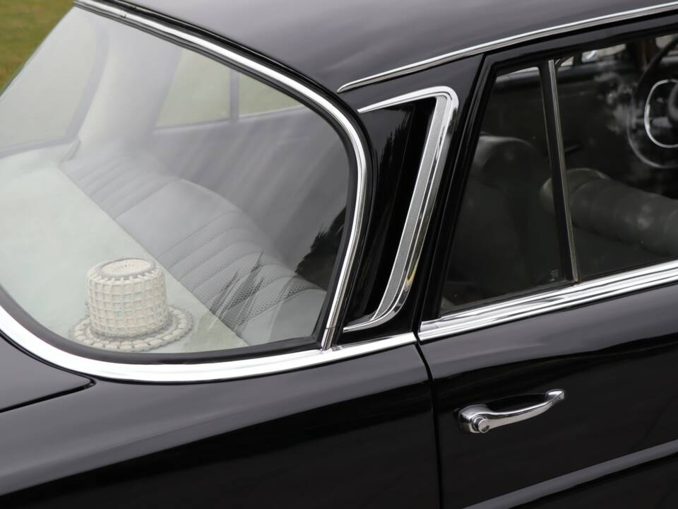 Afbeelding 31/50 van Mercedes-Benz 230 S (1967)