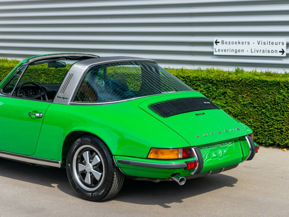 Image 23/51 de Porsche 911 2.4 S (1973)