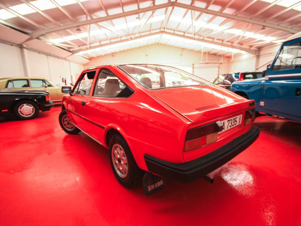 Image 4/12 of Skoda Rapid (1987)