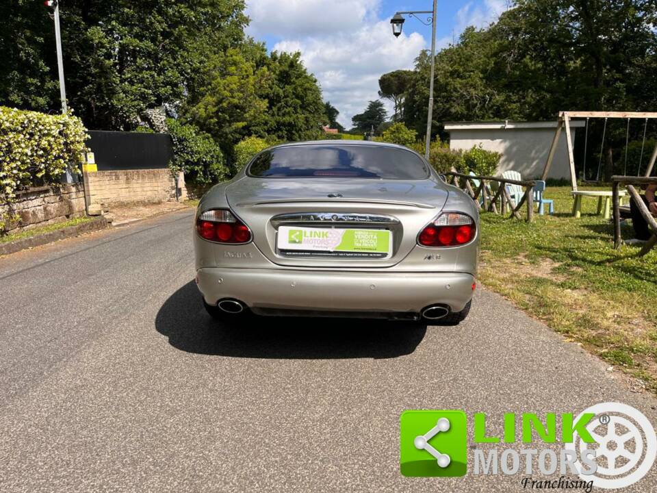 Bild 8/10 von Jaguar XK8 4.0 (1998)