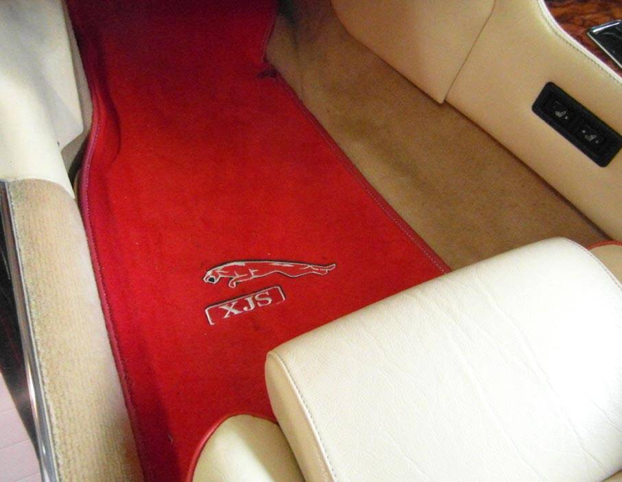 Image 12/15 of Jaguar XJ-S Convertible (1989)
