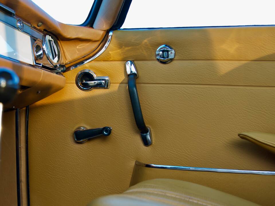 Image 16/20 of Mercedes-Benz 230 SL (1964)