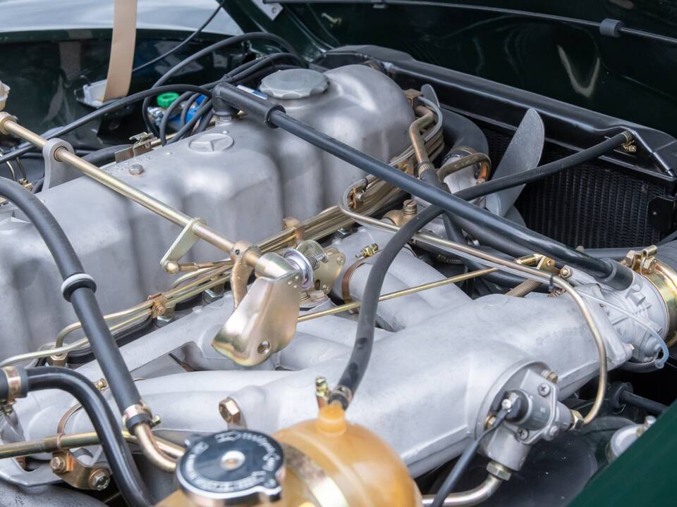 Imagen 28/30 de Mercedes-Benz 250 SL (1967)