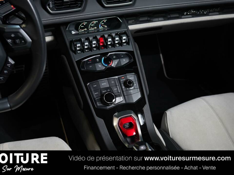 Image 30/44 de Lamborghini Huracán Spyder (2016)