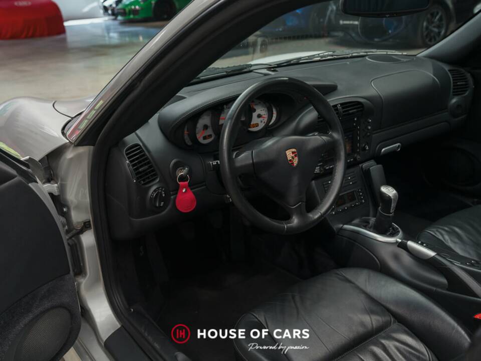Bild 14/23 von Porsche 911 Carrera 4S (2005)