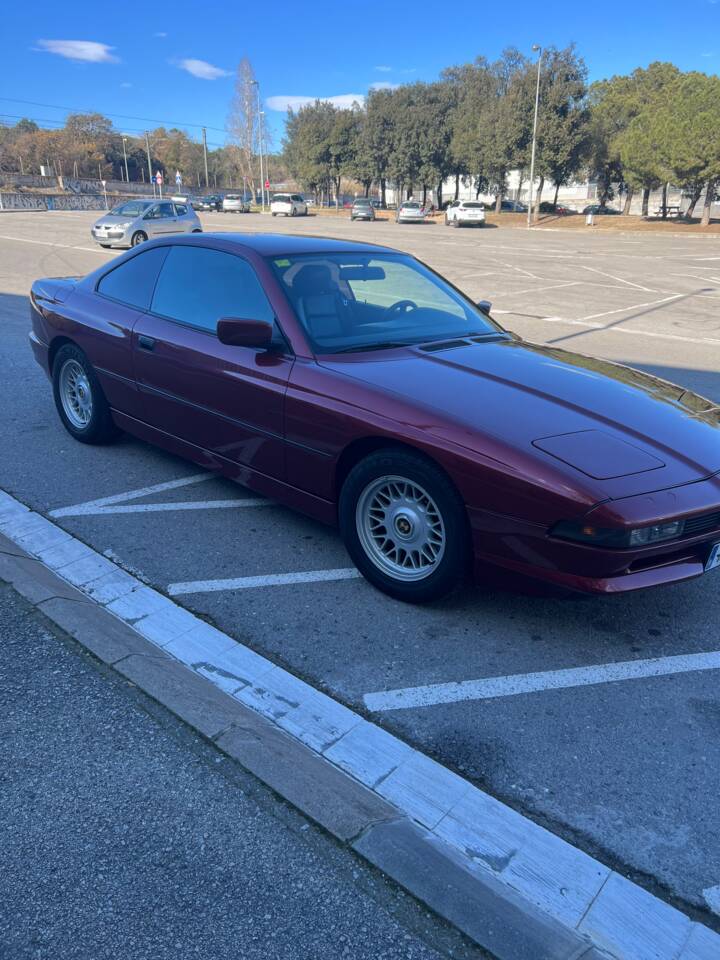 Image 2/7 de BMW 850i (1991)