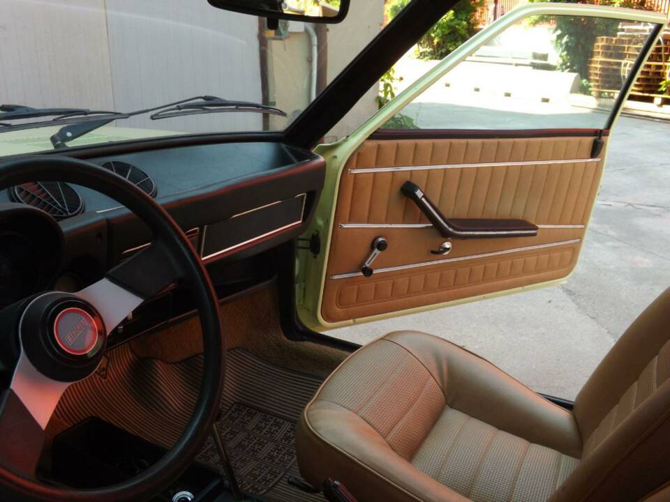 Image 26/50 of FIAT 128 Sport Coupe (1974)