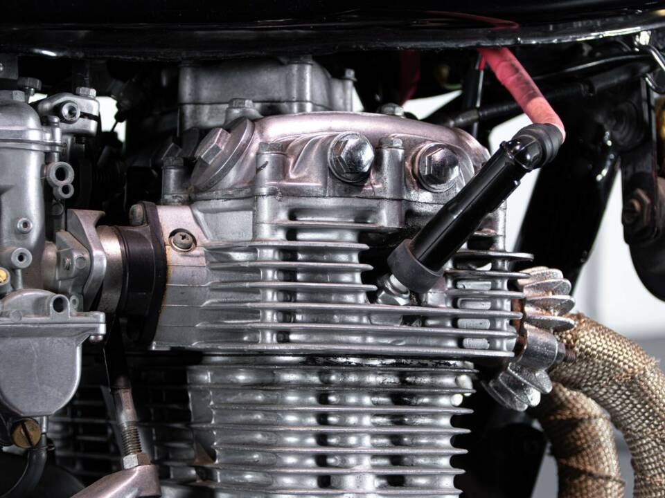 Immagine 12/50 di Honda CB 350 Four (1975)