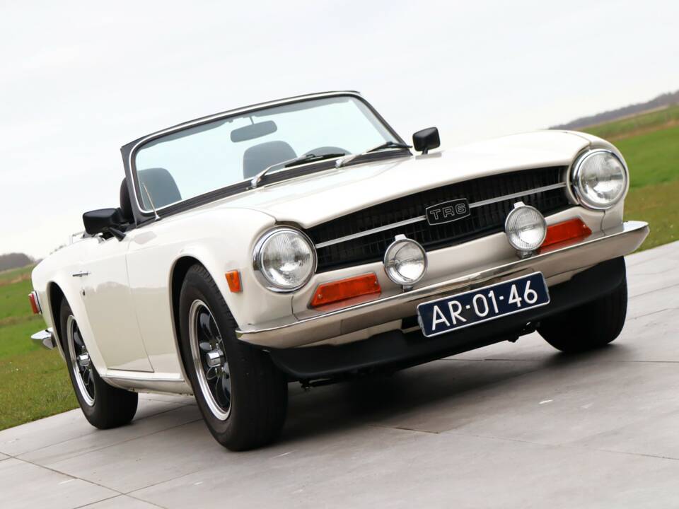 Image 5/50 de Triumph TR 6 (1970)